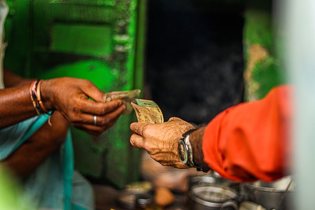 Linking Compensation to Employee Motivation and Performance